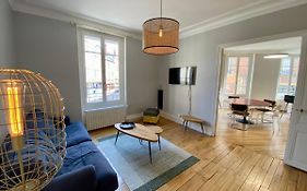 Grand appartement de caractère au coeur de ville